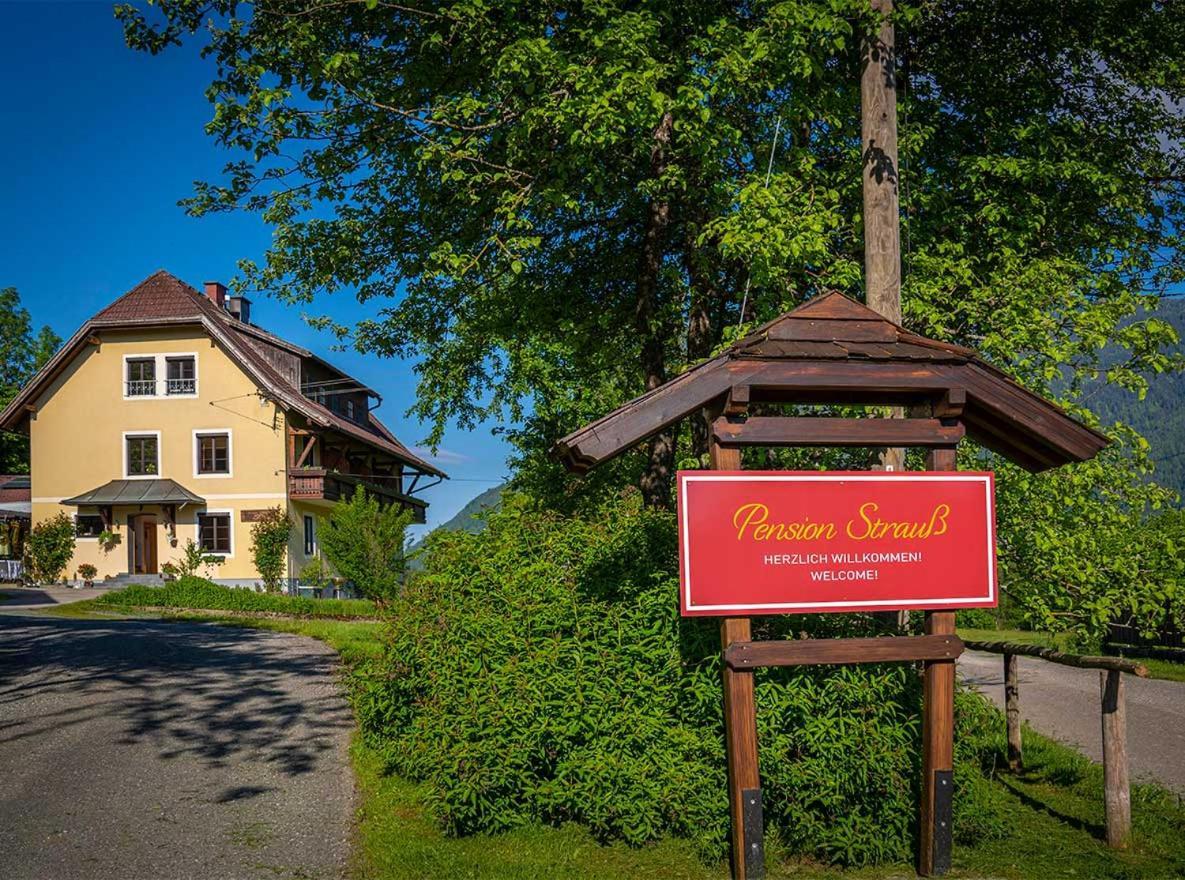 Pension Strauss Ossiach Buitenkant foto