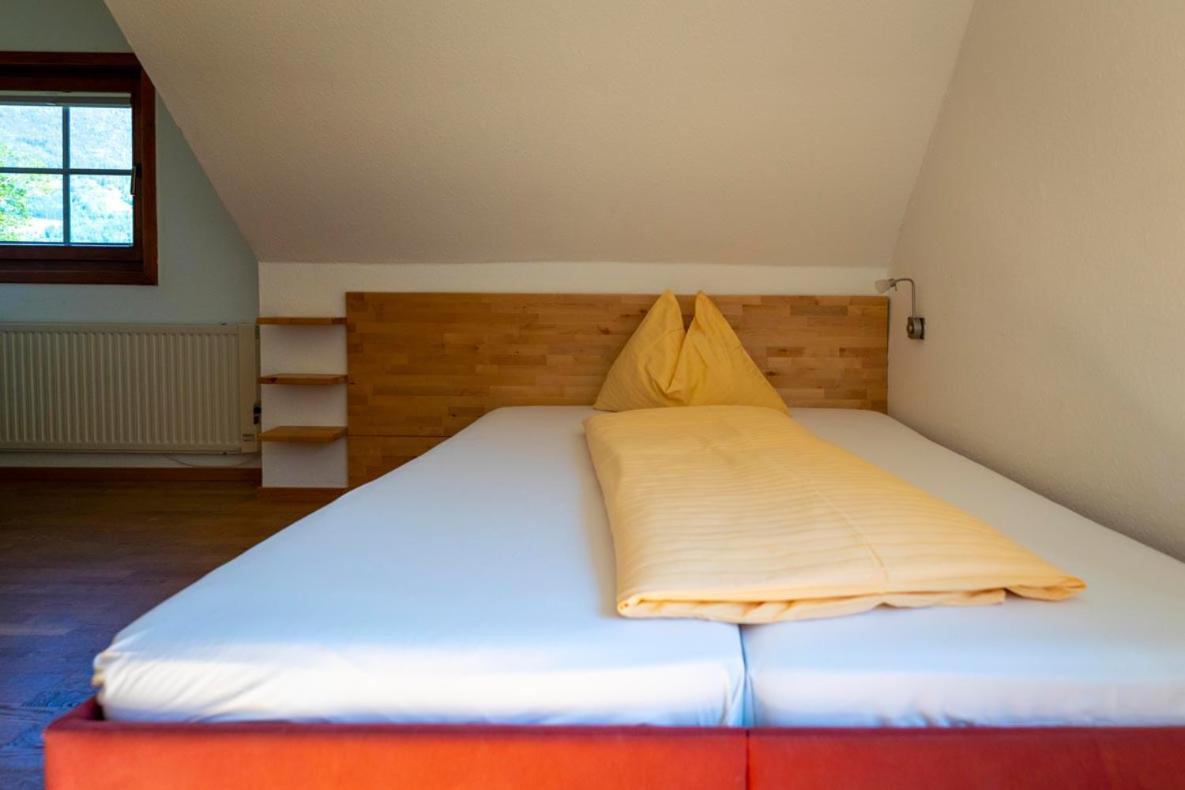 Pension Strauss Ossiach Buitenkant foto